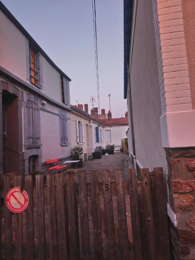 A 200M De La Plage, Charmante Petite Maison De Ville Les Sables-dʼOlonne Extérieur photo